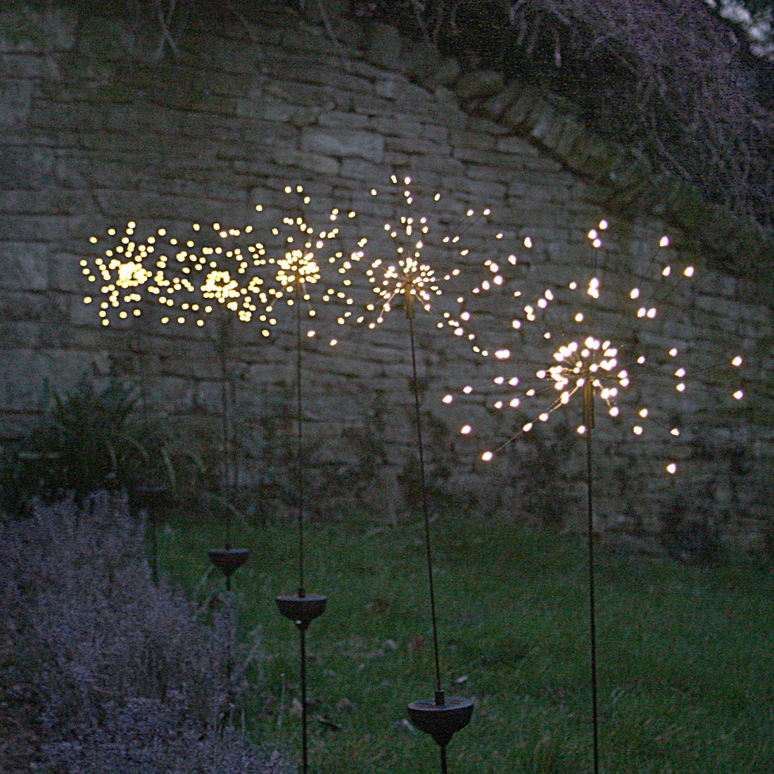 Outdoor Solar Starburst Light